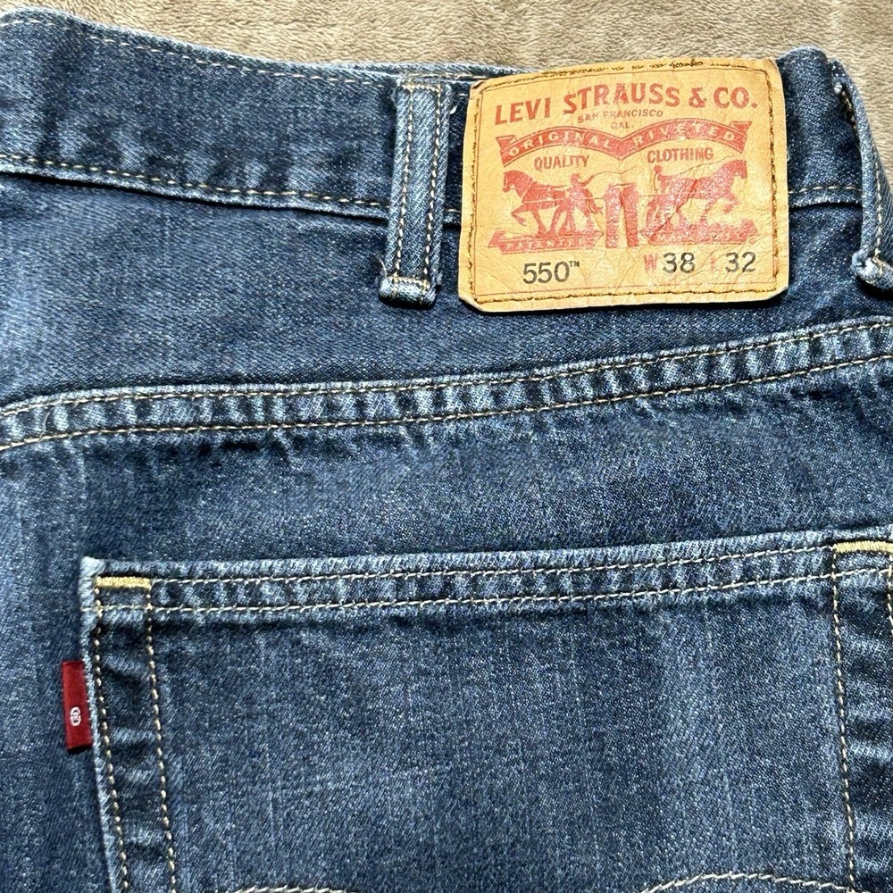 Levi's 550 Jeans Mens 38x32 Relaxed Fit Straight Leg Blue Denim 00550-0032 - Picture 11 of 12